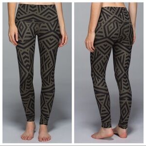 Lululemon Athletica | Wunder Under Chevron Shuffle Fatigue
